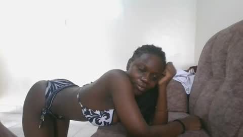 Snapshot of sexy_ivana21 chatting on 19, 6, 2026 sexy_ivana21 online show from 19, 6, 2026