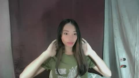 Snapshot of sexy_jeann chatting on 23, 11, 2025 Shane online show from 23, 11, 2025