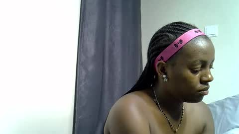 Snapshot of sexy_linda022 chatting on 2, 6, 2026 Linda online show from 2, 6, 2026