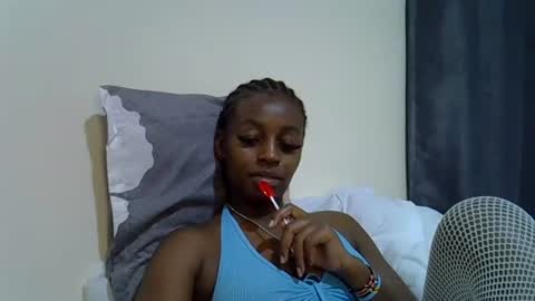 Snapshot of sexy_linda022 chatting on 19, 6, 2026 Linda online show from 19, 6, 2026