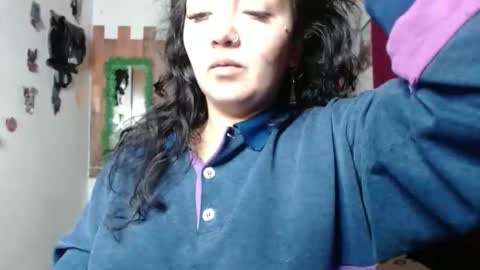 sexy lolas online show from 3, 1, 2025