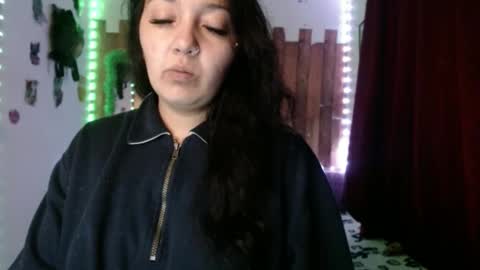 sexy lolas online show from 25, 1, 2025