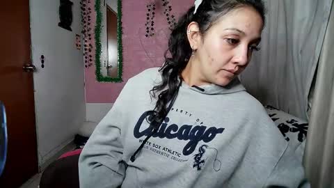 sexy lolas online show from 17, 9, 2025