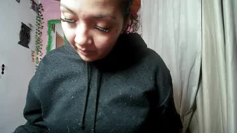 sexy lolas online show from 1, 6, 2026