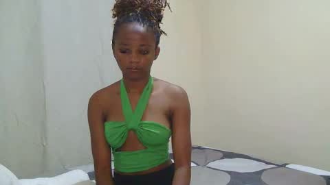 Snapshot of sexy_moh1 chatting on 6, 10, 2025 sexy_moh1 online show from 6, 10, 2025