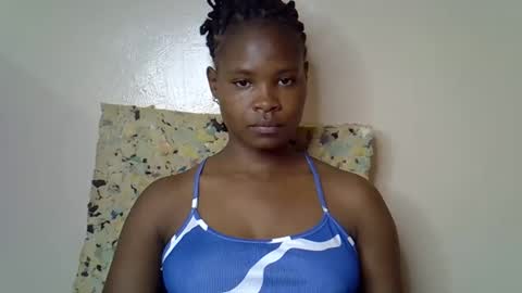 Snapshot of sexy_molyne chatting on 13, 4, 2026 Molyne online show from 13, 4, 2026