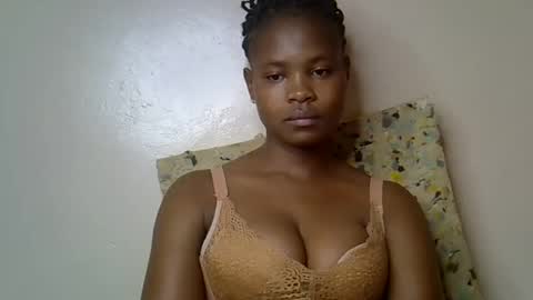 Snapshot of sexy_molyne chatting on 26, 4, 2026 Molyne online show from 26, 4, 2026