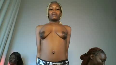 Snapshot of sexy_momah chatting on 22, 6, 2026 SEXY MOMAH online show from 22, 6, 2026
