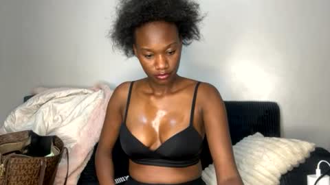 Nyla online show from 16, 7, 2026