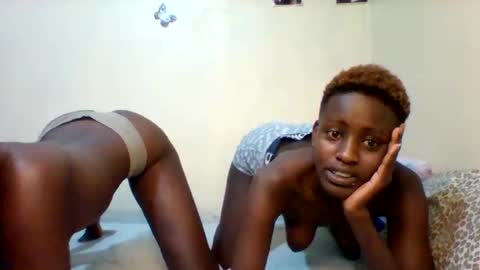 Snapshot of sexy_pie822842 chatting on 19, 4, 2026 sexy pie online show from 19, 4, 2026
