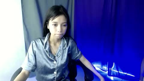 sexy_scarlet26 online show from 2, 4, 2026