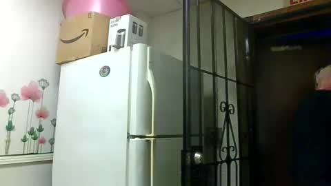 Snapshot of sexy_white_daddy chatting on 1, 5, 2026 Daddy online show from 1, 5, 2026
