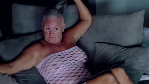 Snapshot of sexyalliekay chatting on 10, 7, 2026 Sexy GILF Allie Kay online show from 10, 7, 2026