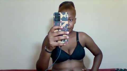 Snapshot of sexyapple2002 chatting on 13, 2, 2026 sexyapple2002 online show from 13, 2, 2026