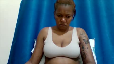 Snapshot of sexyapple2002 chatting on 23, 3, 2026 sexyapple2002 online show from 23, 3, 2026