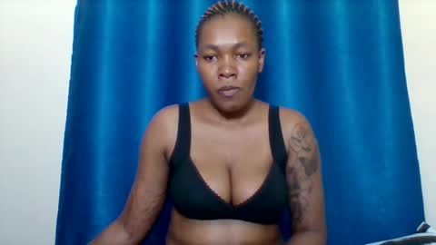 Snapshot of sexyapple2002 chatting on 25, 5, 2026 sexyapple2002 online show from 25, 5, 2026