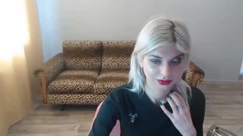 Snapshot of sexybeatriice chatting on 4, 1, 2025 sexybeatriice online show from 4, 1, 2025