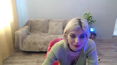 sexybeatriice online show from 14, 4, 2026