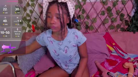 Snapshot of sexybrunnetem chatting on 1, 3, 2026 sofia online show from 1, 3, 2026