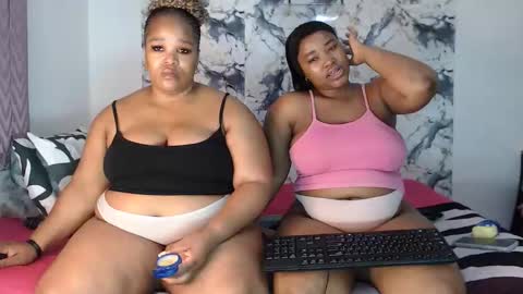 Snapshot of sexychill2000 chatting on 19, 5, 2026 SEXYCHILL online show from 19, 5, 2026