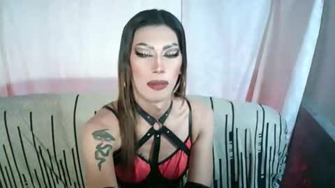Devine online show from 11, 5, 2026