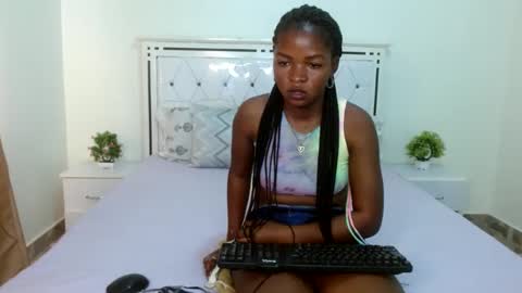 Snapshot of sexyebony256 chatting on 3, 2, 2025 SexyEbony online show from 3, 2, 2025