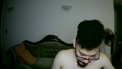 Snapshot of sexyjammyjose chatting on 4, 2, 2025 Go and subscribe to my OF 3 ---- Follow the Heart---- online show from 4, 2, 2025