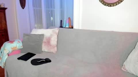 Snapshot of sexykittycouple chatting on 29, 9, 2025 Peaches  Justin online show from 29, 9, 2025