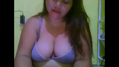 Snapshot of sexykittymom chatting on 2, 5, 2026 sexykittymom online show from 2, 5, 2026
