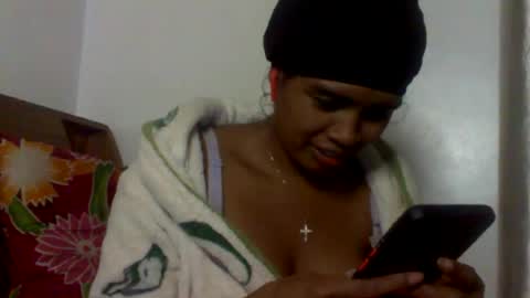 Snapshot of sexylarra12 chatting on 18, 5, 2026 sexylarra12 online show from 18, 5, 2026