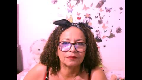 Snapshot of sexylilith421 chatting on 1, 3, 2025 Sexy Lilith online show from 1, 3, 2025