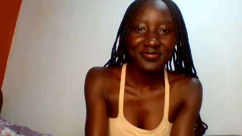 sexylucia5 online show from 19, 5, 2026