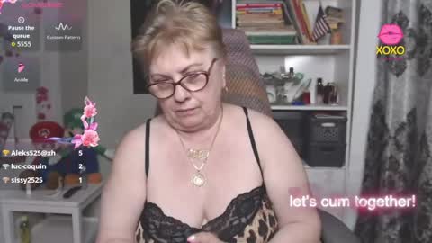 Snapshot of sexylynette4u chatting on 3, 6, 2026 sexylynette4u online show from 3, 6, 2026