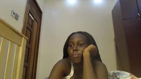 sexymomoh online show from 4, 4, 2026