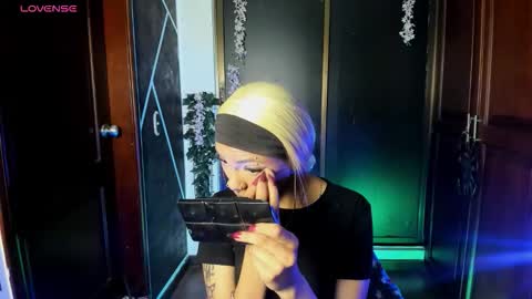 N A F online show from 20, 11, 2025