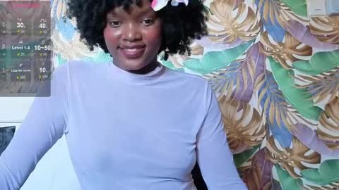 Snapshot of sexypetite_lee chatting on 13, 5, 2026 Lee online show from 13, 5, 2026