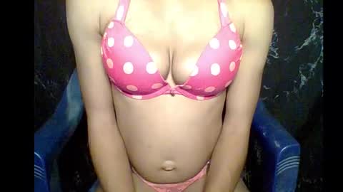 sexypussy000 online show from 8, 2, 2026