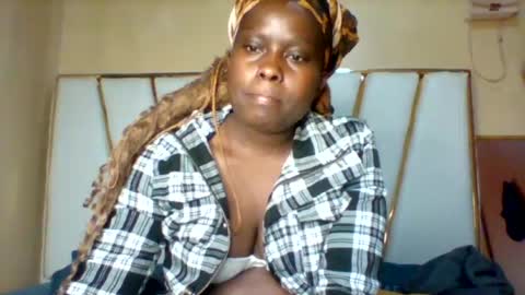 Snapshot of sexypussy983 chatting on 8, 7, 2026 Micky online show from 8, 7, 2026