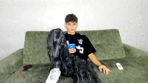 MATIAS-18   THIAHO -18  MAX-19  NICOKALY-19  CAIN-19   MOD ESTEBAN online show from 6, 4, 2026