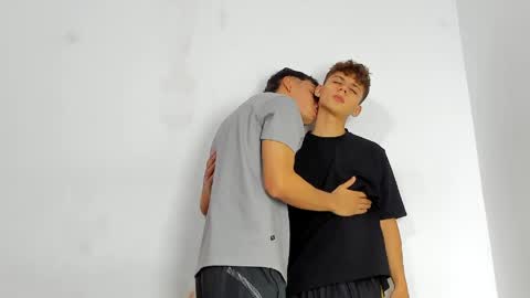 Snapshot of sexys_boys18 chatting on 1, 6, 2026 MATIAS-18 THIAHO -18 MAX-19 NICOKALY-19 CAIN-19 MOD ESTEBAN online show from 1, 6, 2026