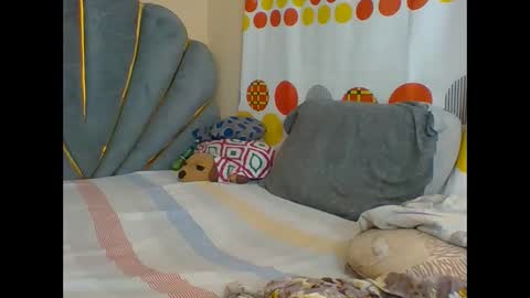 Snapshot of sexysally2 chatting on 14, 5, 2026 SARAH online show from 14, 5, 2026