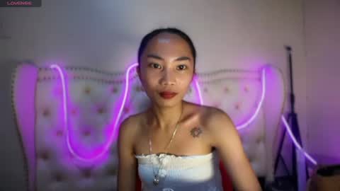 Snapshot of sexyshinixx chatting on 4, 8, 2026 sexyshinixx online show from 4, 8, 2026
