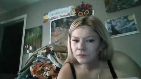 Snapshot of sexysquirtingfairy chatting on 11, 10, 2025 sexysquirtingfairy online show from 11, 10, 2025