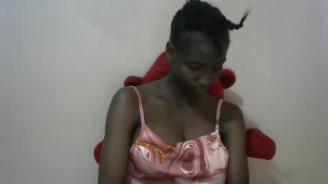 Snapshot of sexytinyy chatting on 12, 4, 2026 maria online show from 12, 4, 2026