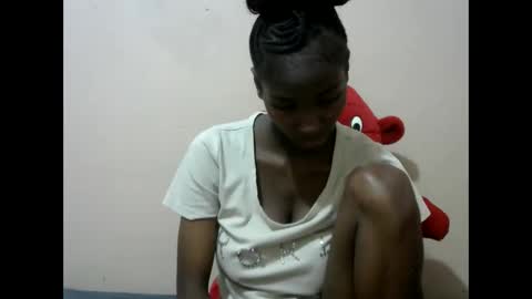 Snapshot of sexytinyy chatting on 21, 5, 2026 maria online show from 21, 5, 2026