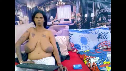 Snapshot of sexyva4u2luv chatting on 18, 2, 2026 sexyva4u2luv online show from 18, 2, 2026