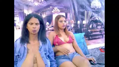 Snapshot of sexyva4u2luv chatting on 27, 2, 2026 sexyva4u2luv online show from 27, 2, 2026