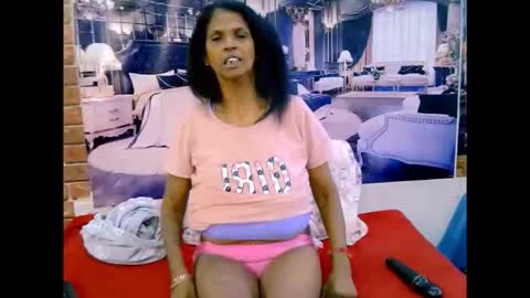 Snapshot of sexyva4u2luv chatting on 10, 3, 2026 sexyva4u2luv online show from 10, 3, 2026