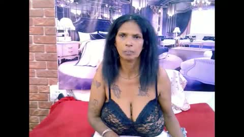 Snapshot of sexyva4u2luv chatting on 2, 4, 2026 sexyva4u2luv online show from 2, 4, 2026