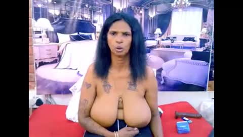 Snapshot of sexyva4u2luv chatting on 11, 4, 2026 sexyva4u2luv online show from 11, 4, 2026